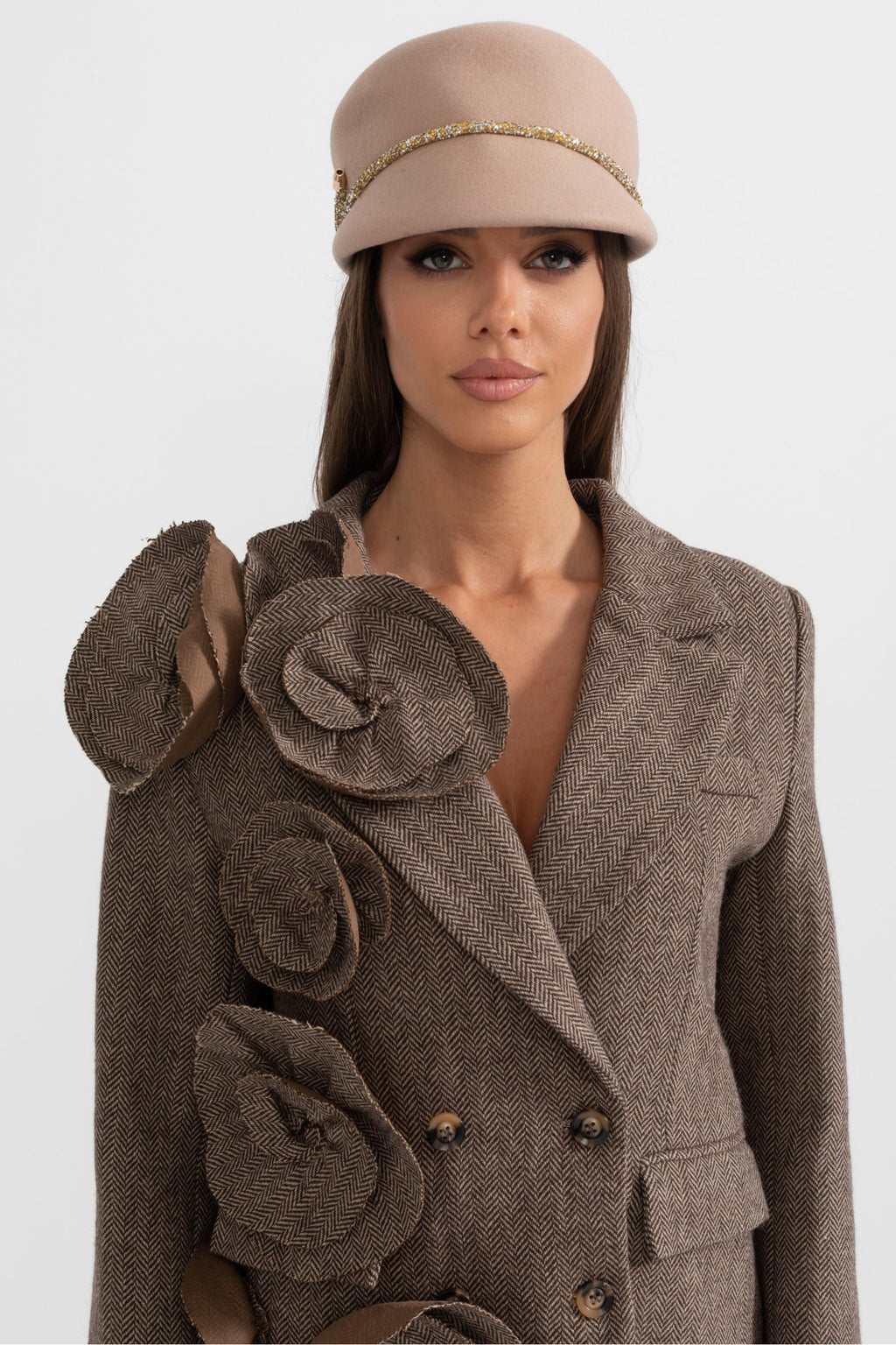 Çiçek Aplikeli Kahverengi Çift Düğmeli Tweed Blazer