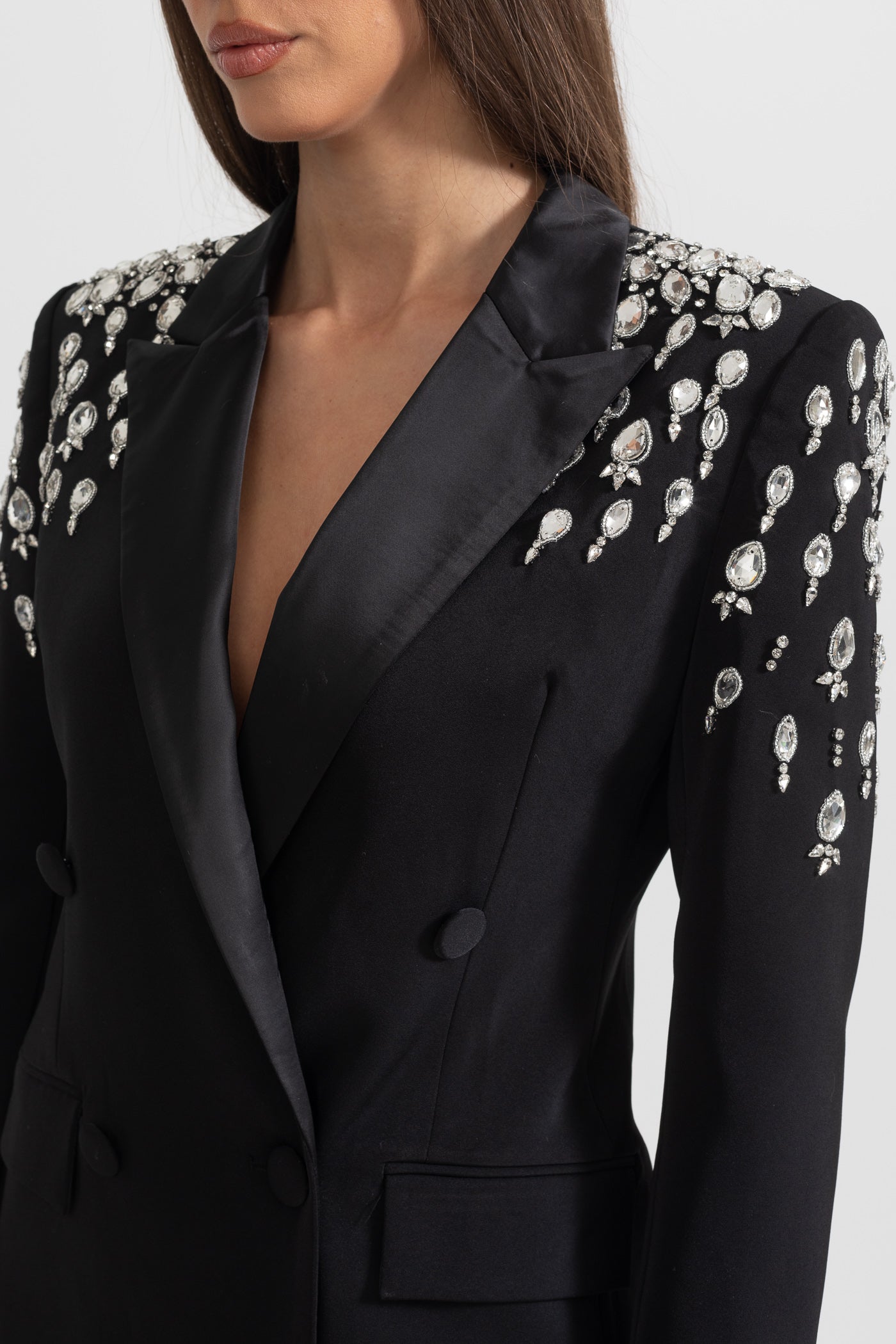 Taş İşlemeli Omuz Detaylı Siyah Blazer
