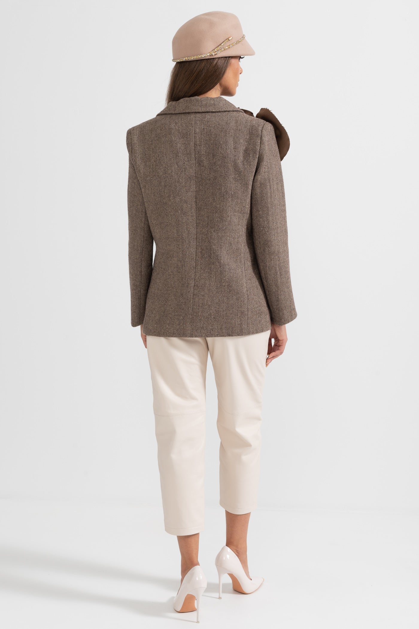Çiçek Aplikeli Kahverengi Çift Düğmeli Tweed Blazer