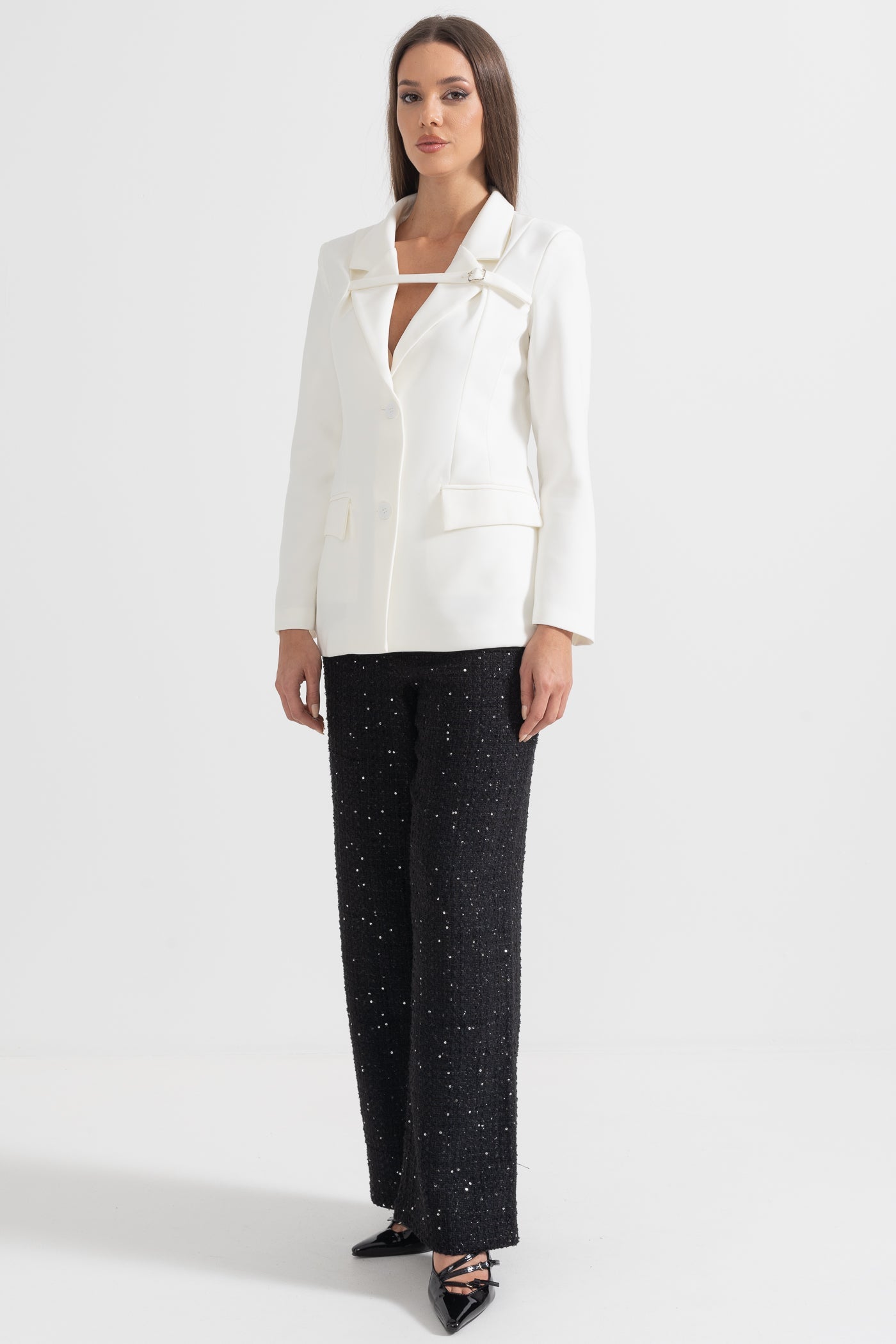 Göğüs Şerit Detaylı Beyaz Blazer