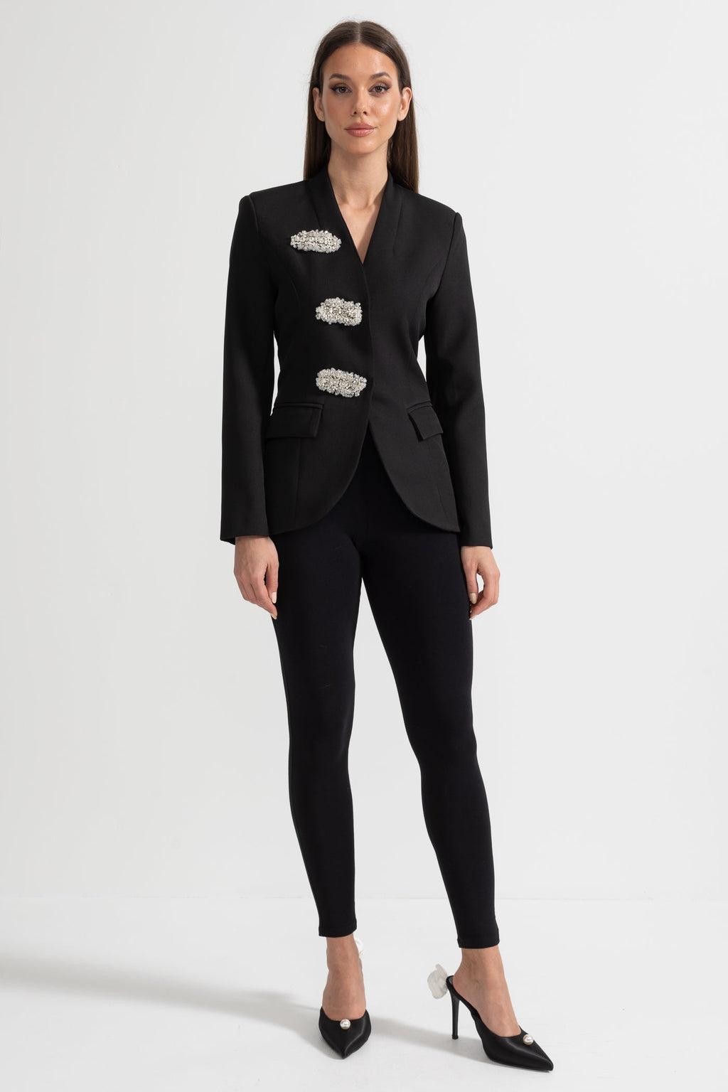 Gümüş Çiçek Tokalı Siyah Blazer Ceket